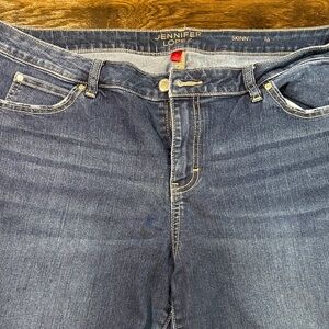 Jennifer Lopez Women's Classic Blue Skinny Jeans